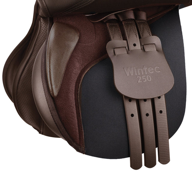 Wintec 250 All Purpose girthing system in brown