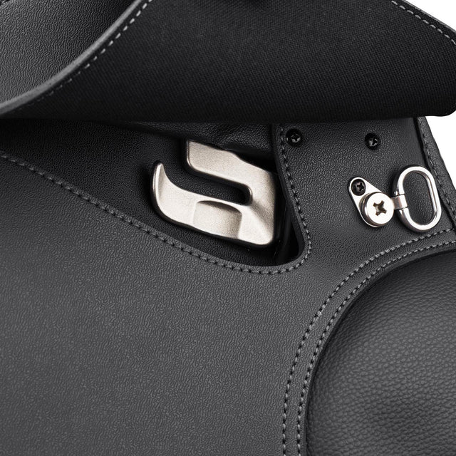 Stirrup bar on the Wintec 500 All Purpose in black